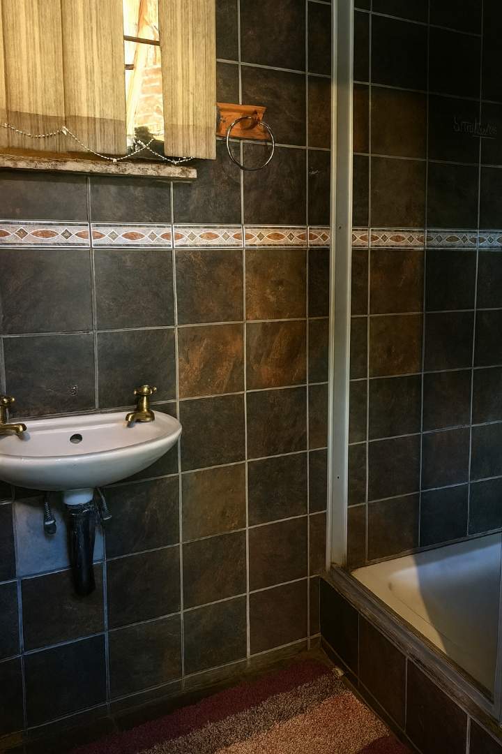 6 Bedroom Property for Sale in Bloemhof North West